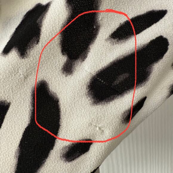 Easywear By Chico's Women's Leopard Print Long Sleeve Top Size 1. - Picture 8 of 16